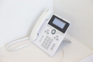 האם שירות טלפוניית IP יכול להתאים למרפאות?
